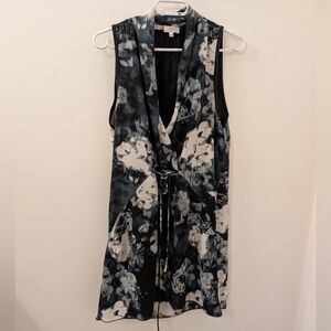 Wilfred Aritzia Black and Gray Floral Wrap Dress Large